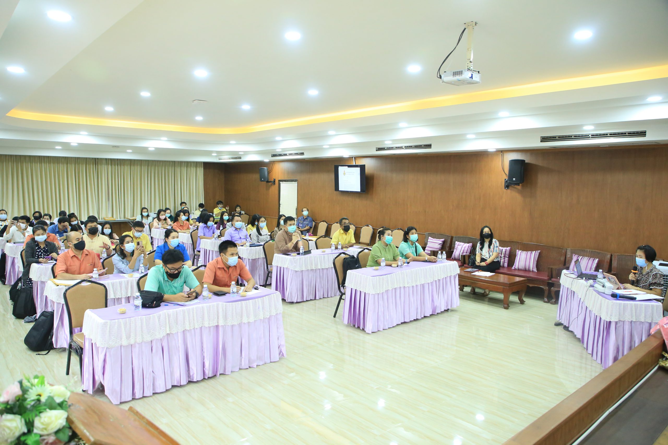 โรงเรียนสรรพวิทยาคม จัดประชุมคณะกรรมการดำเนินการบันทึกข้อมูลนักเรียนรายบุคคล Data Management Center (DMC) ประจำปีการศึกษา ๒๕๖๔