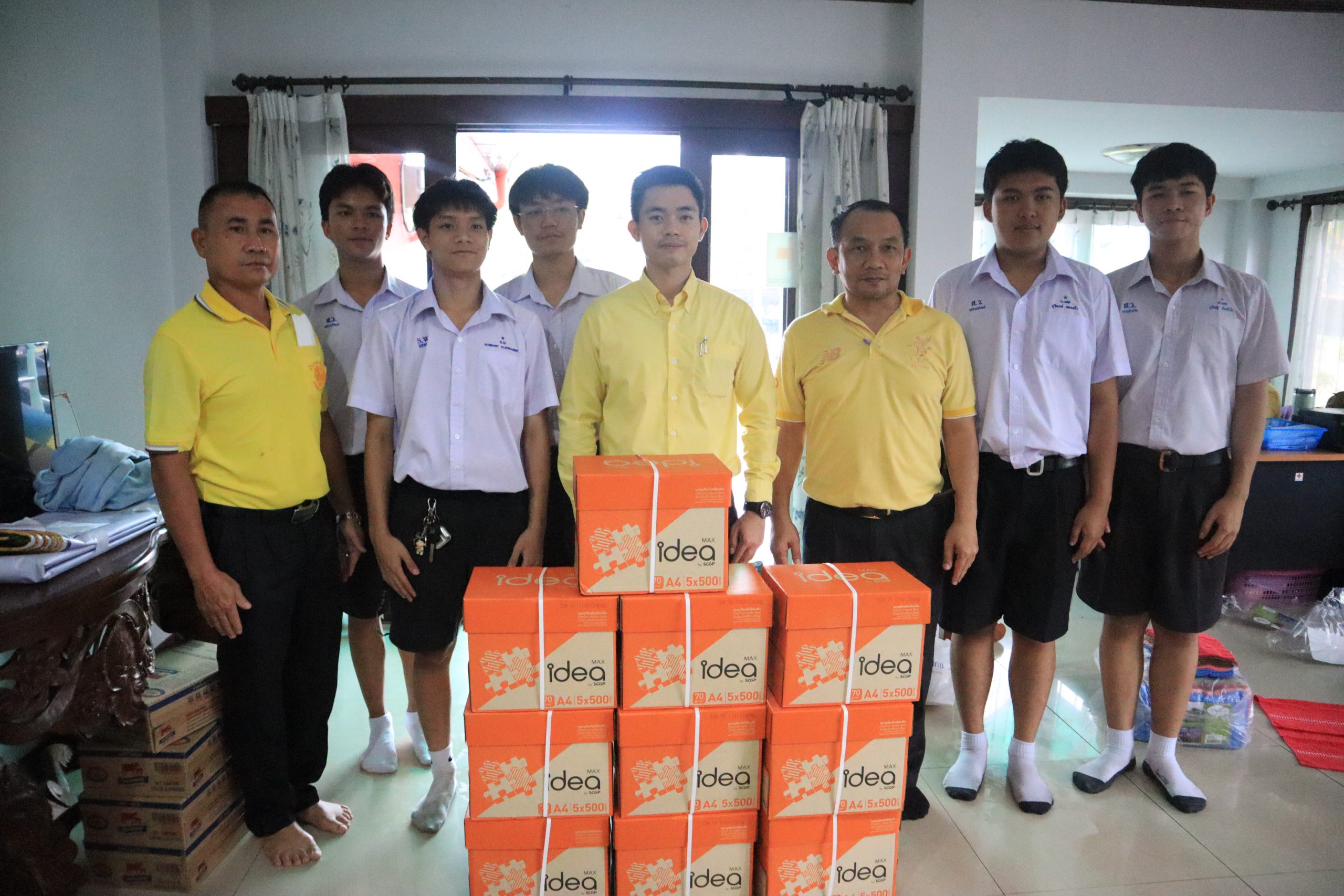 โรงเรียนสรรพวิทยาคม ร่วมบริจาคกระดาษ A ๔ แก่เหล่ากาชาดจังหวัดตาก