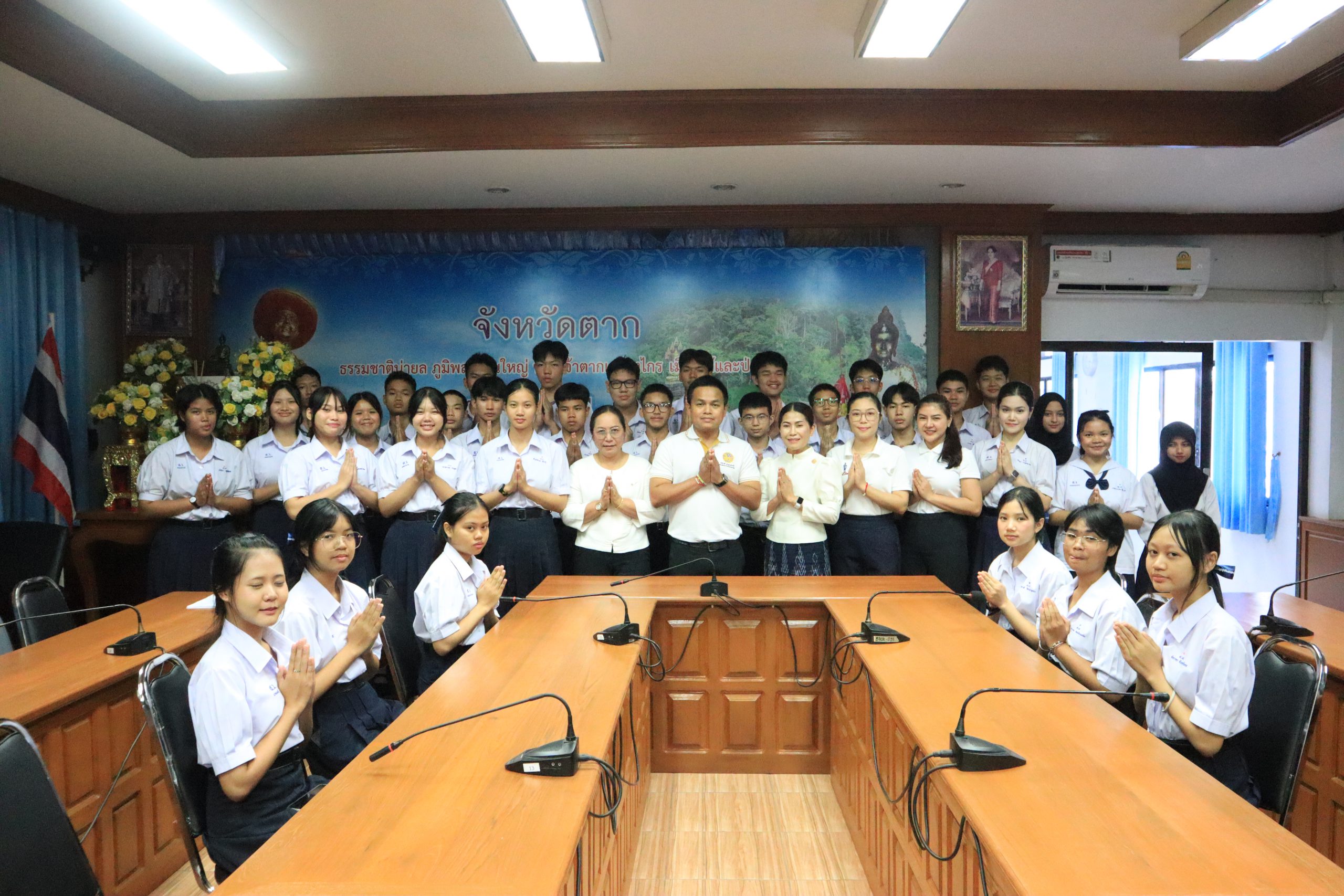 โรงเรียนสรรพวิทยาคม เข้าร่วมพิธีเจริญพระพุทธมนต์และเจริญจิตตภาวนาร่วมกับทางอำเภอแม่สอด เพื่อถวายเป็นพระราชกุศล พระบาทสมเด็จพระวชิรเกล้าเจ้าอยู่หัว เนื่องในโอกาสพระราชพิธีมหามงคลเฉลิมพระชนมพรรษา ๖ รอบ ๒๘ กรกฎาคม ๒๕๖๗
