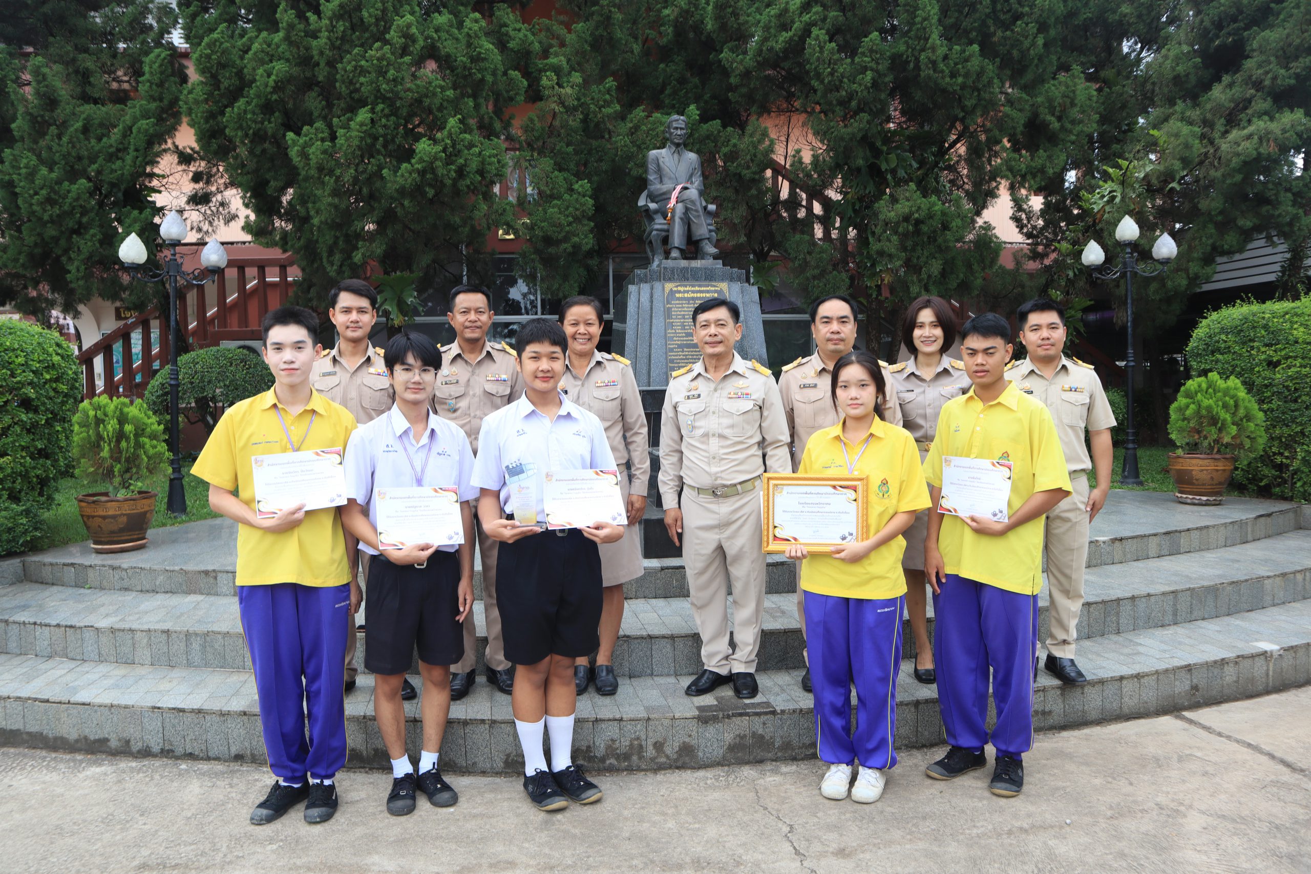 โรงเรียนสรรพวิทยาคม จัดพิธีมอบเกียรติบัตรรางวัลชนะเลิศกิจกรรมสื่อสร้างสรรค์ ภาพยนตร์สั้นต่อต้านการทุจริต