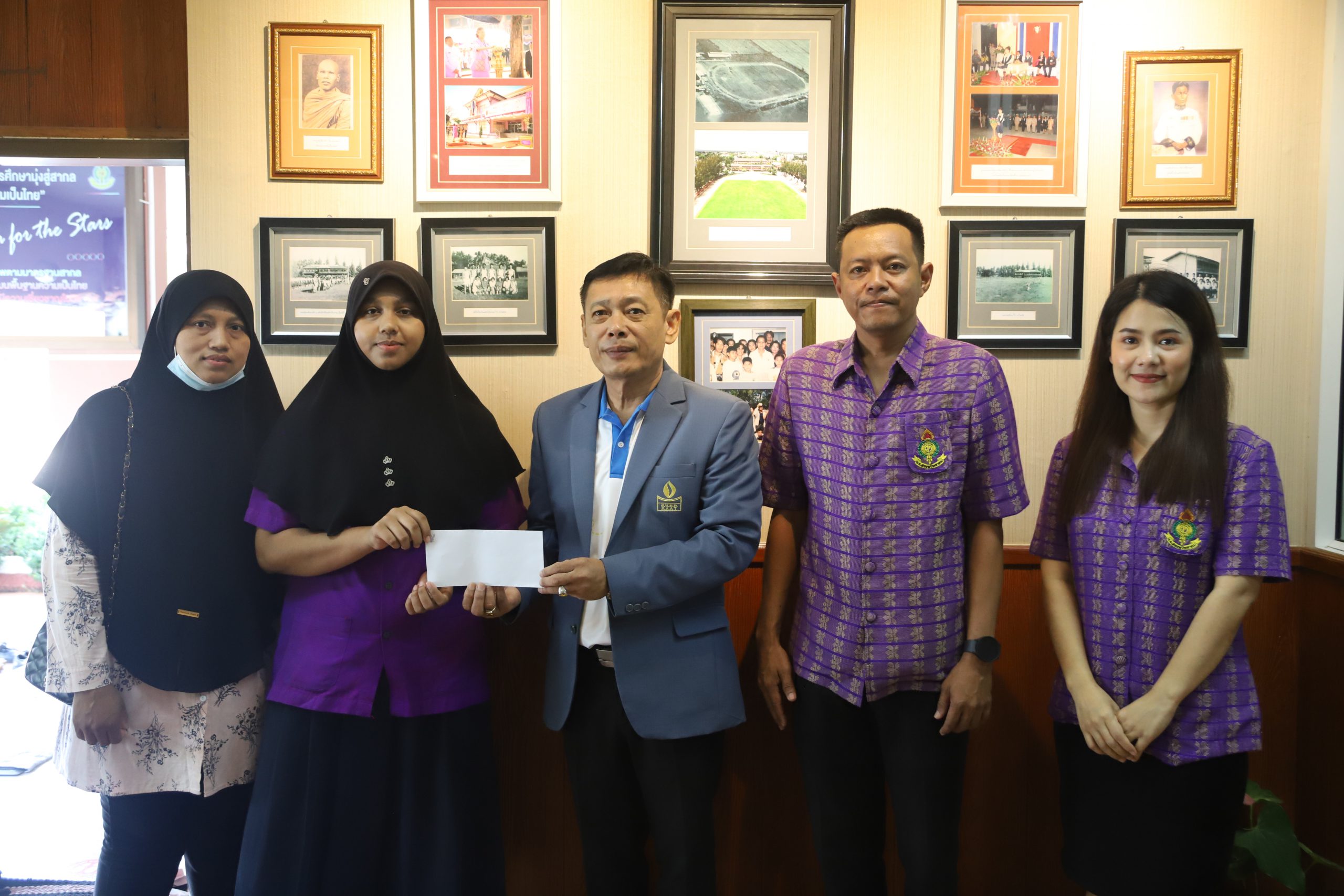 โรงเรียนสรรพวิทยาคม จัดสรรเงินอุดหนุนเป็นค่าครองชีพนักเรียนที่ได้รับทุนปัจจัยพื้นฐานยากจนพิเศษ (กสศ) ภาคเรียนที่ ๑ ปีการศึกษา ๒๕๖๗