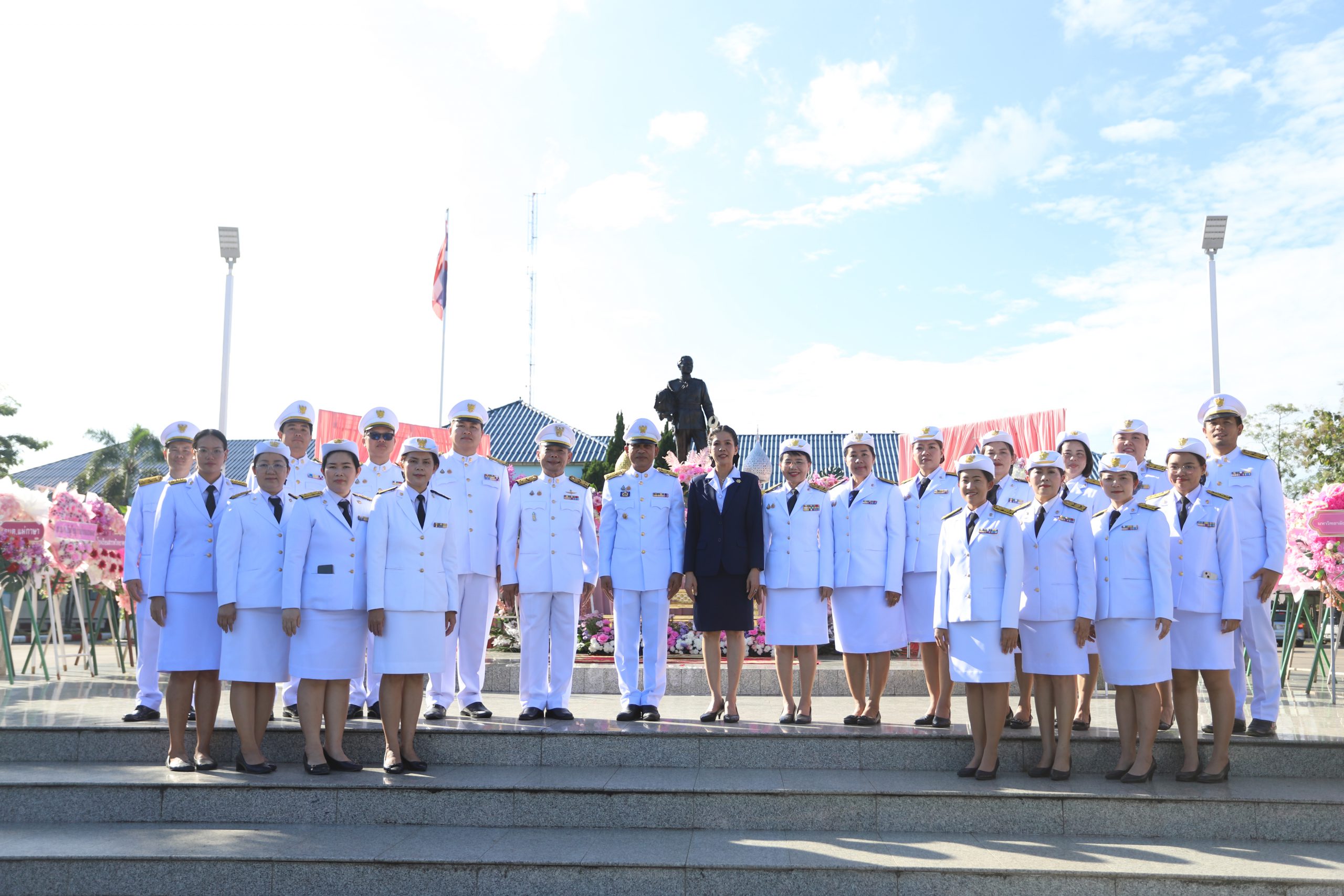 โรงเรียนสรรพวิทยาคม ร่วมพิธีวางพวงมาลา น้อมรำลึกในพระมหากรุณาธิคุณพระบาทสมเด็จพระจุลจอมเกล้าเจ้าอยู่หัว เนื่องในวันปิยมหาราช