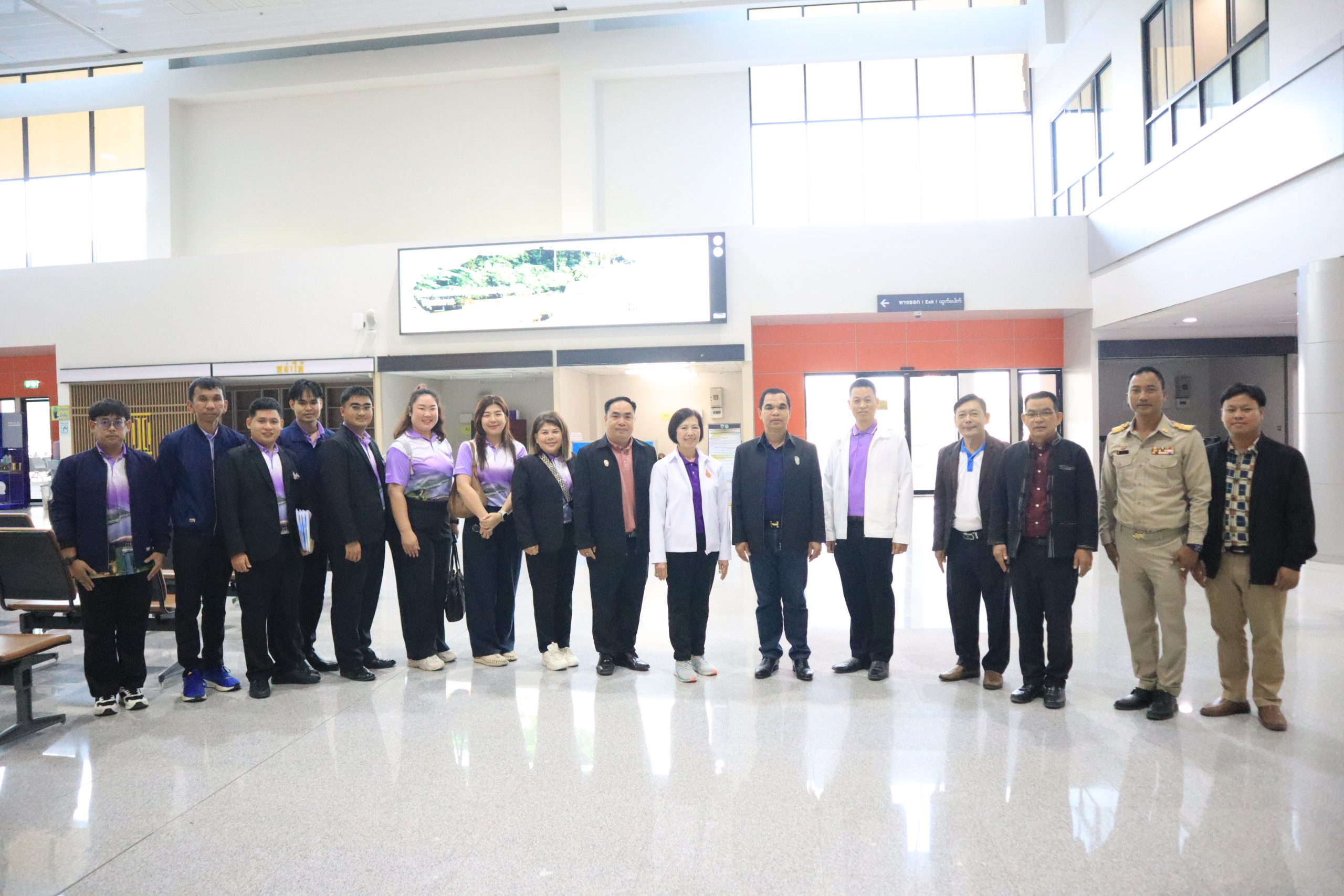 โรงเรียนสรรพวิทยาคม ต้อนรับว่าที่ร้อยตรี ธนุ วงษ์จินดา เลขาธิการคณะกรรมการการศึกษาขั้นพื้นฐาน เตรียมความพร้อมรับเสด็จสมเด็จพระกนิษฐาธิราชเจ้า กรมสมเด็จพระเทพรัตนราชสุดา ฯ สยามบรมราชกุมารี เสด็จพระราชดำเนินไปทรงปฏิบัติพระราชกรณียกิจในพื้นที่จังหวัดตาก