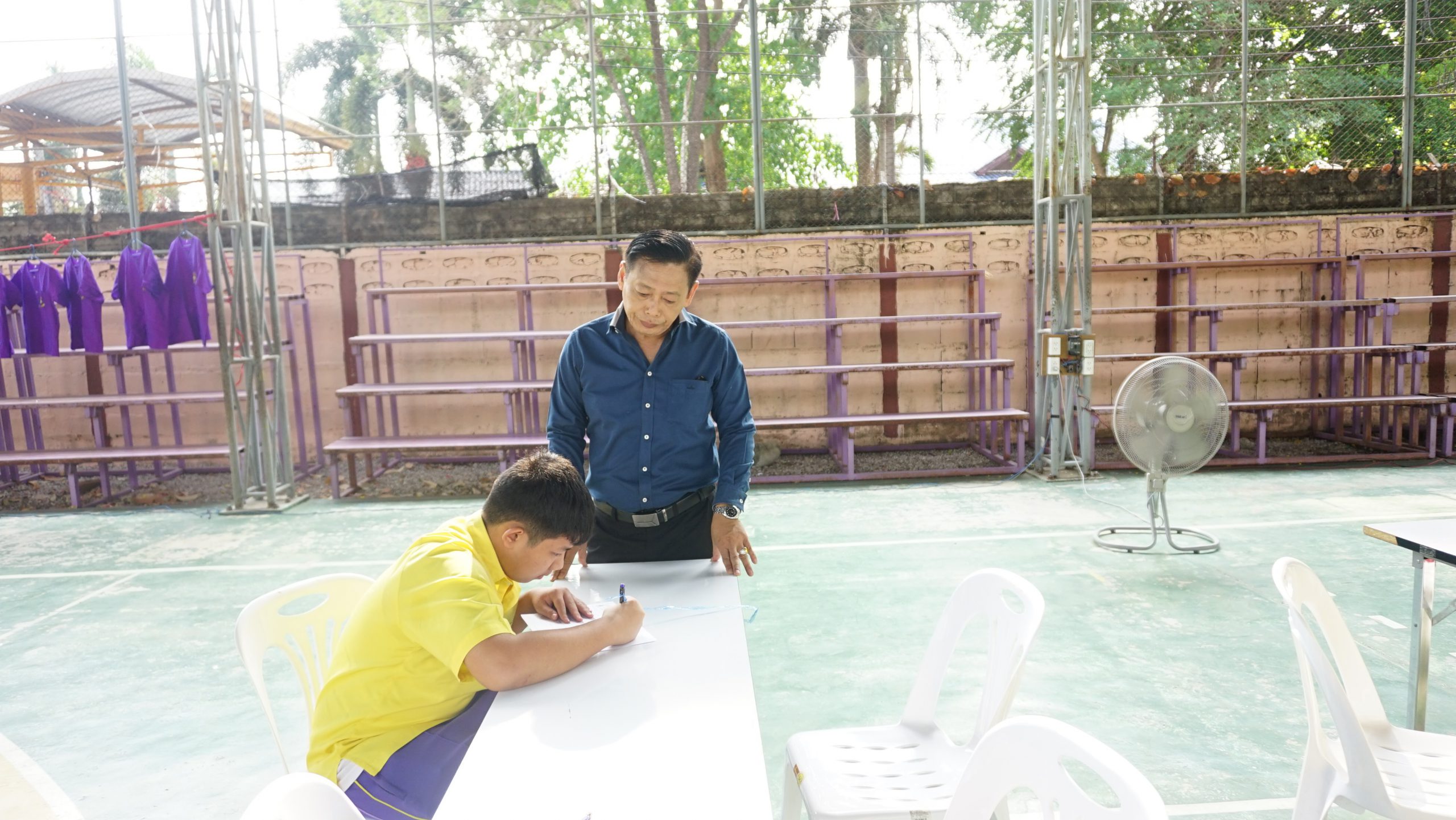 โรงเรียนสรรพวิทยาคม จัดการจำหน่ายอุปกรณ์การเรียน ปีการศึกษา ๒๕๖๘