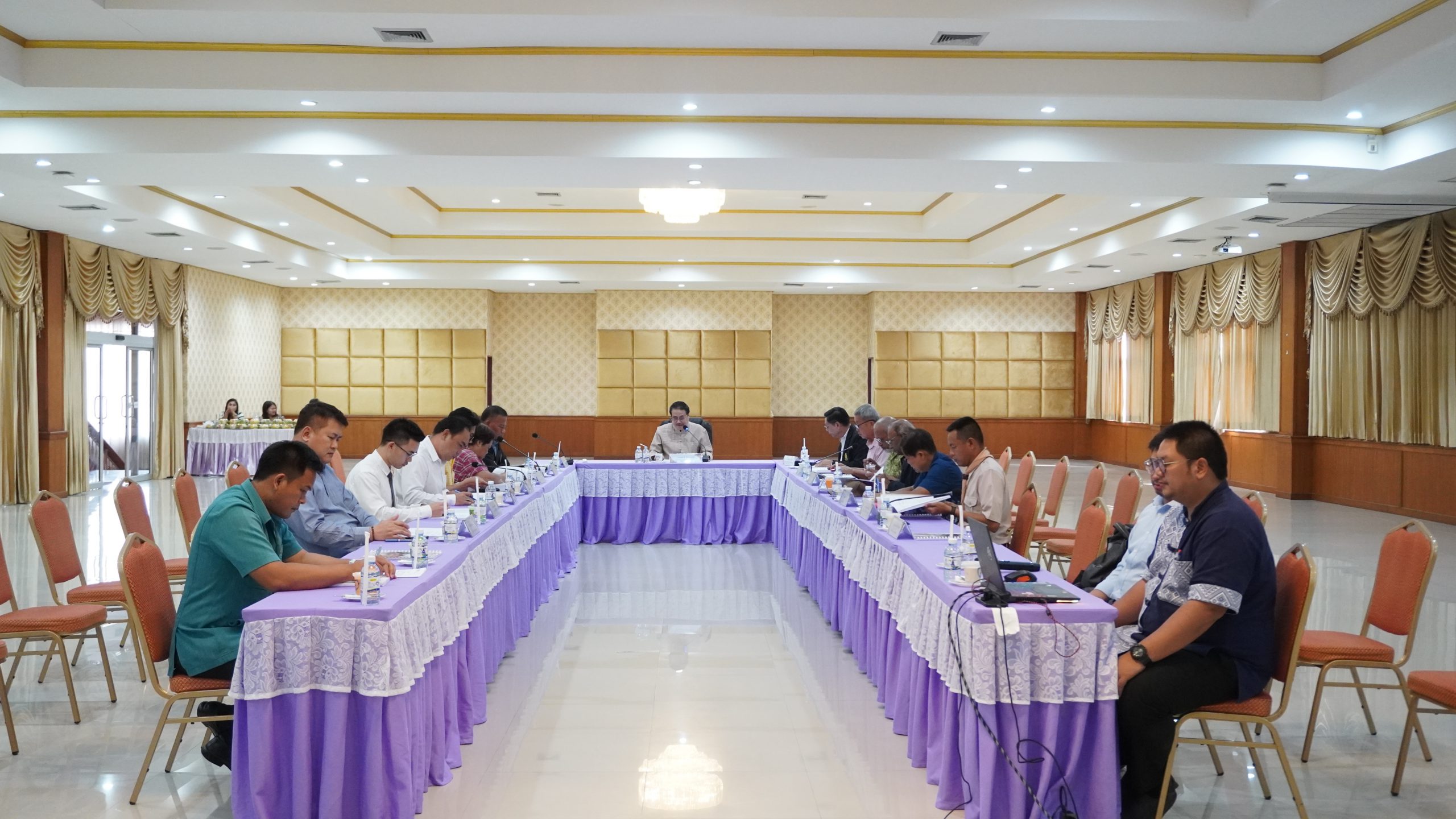 โรงเรียนสรรพวิทยาคม จัดการประชุมคณะกรรมการสถานศึกษาขั้นพื้นฐาน ครั้งที่ ๒ ประจำปีการศึกษา ๒๕๖๘ เพื่อชี้แจงการใช้จ่ายเงินในสถานศึกษา