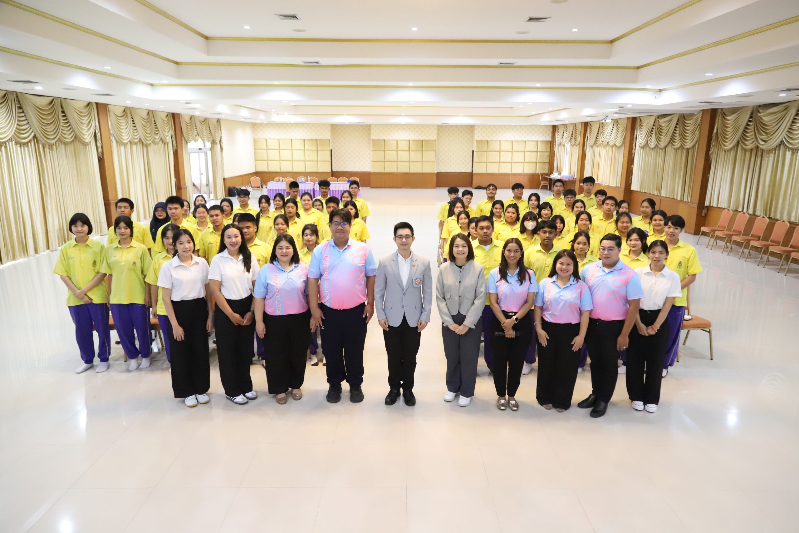 โรงเรียนสรรพวิทยาคม จัดกิจกรรม “อบรมภาษาเมียนมากับร้านค้าออนไลน์” ประจำปีการศึกษา ๒๕๖๘ ภายใต้โครงการพัฒนาสมรรถนะผู้เรียนห้องเรียน General Myanmar Classroom