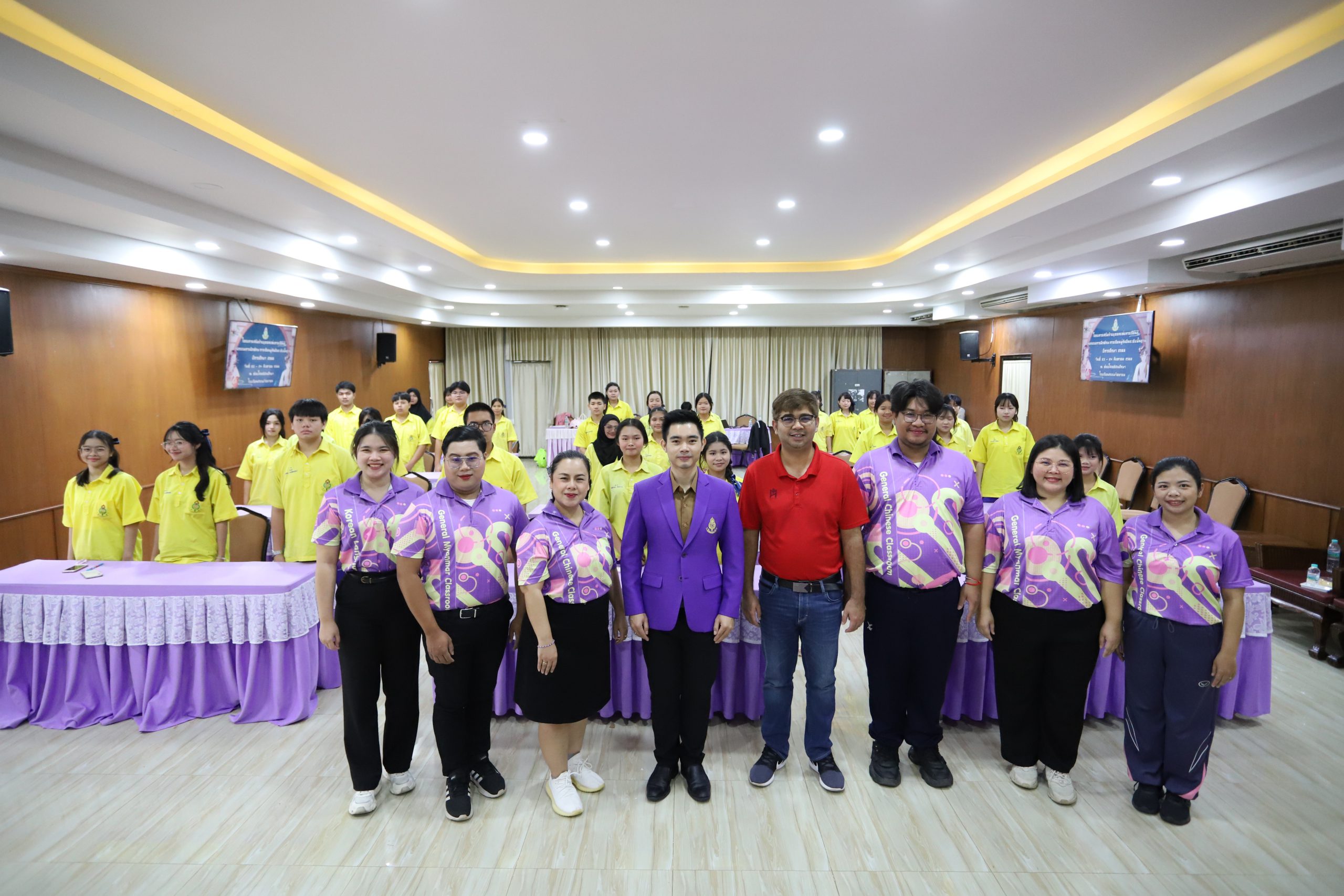 โรงเรียนสรรพวิทยาคม จัดกิจกรรมการฝึกทักษะการเขียนพู่กันจีนระดับพื้นฐาน