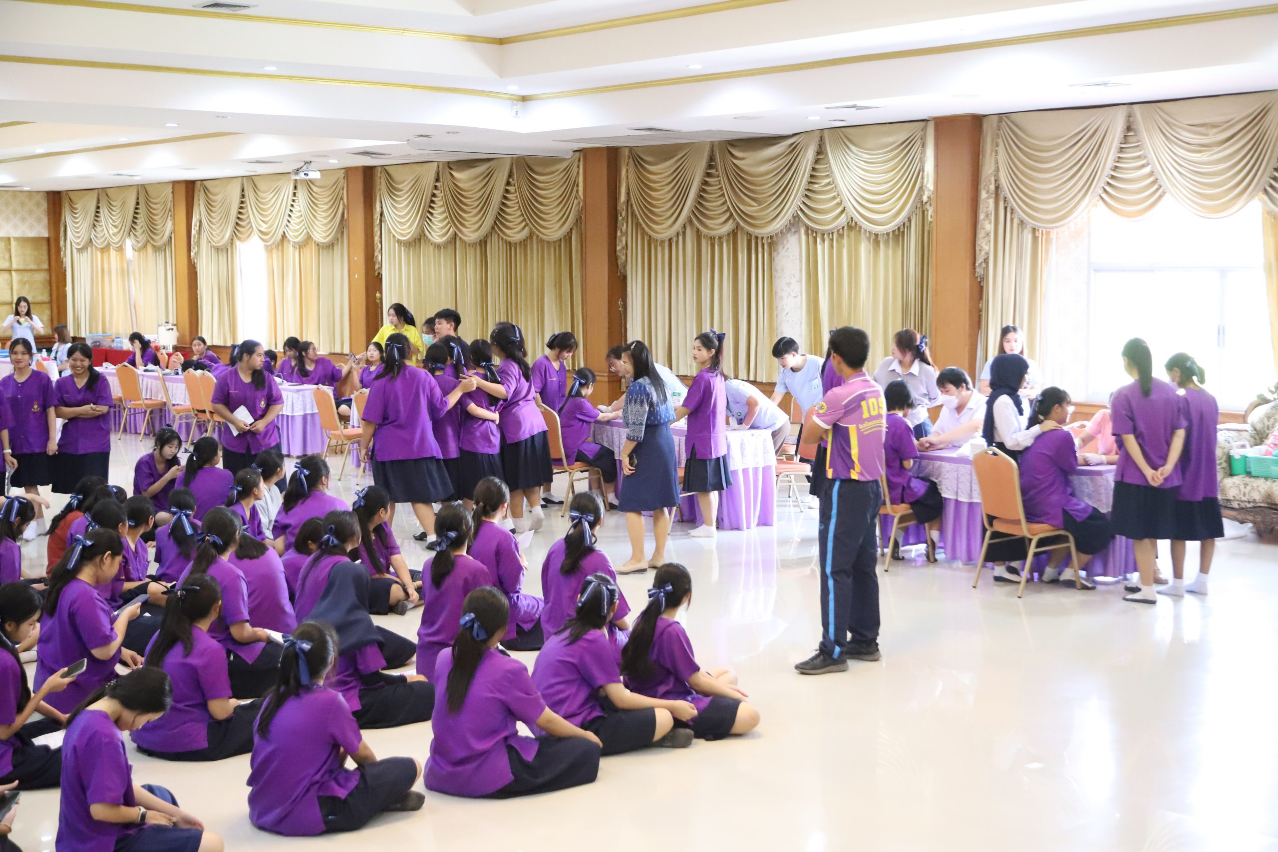 โรงเรียนสรรพวิทยาคม ได้จัดกิจกรรม “การคัดกรองภาวะโลหิตจางจากการขาดธาตุเหล็ก” ในนักเรียนหญิงระดับชั้นมัธยมศึกษาปีที่ ๒ ภายใต้สิทธิประโยชน์ของสำนักงานหลักประกันสุขภาพแห่งชาติ (สปสช.) และตามแนวทางการดูแลสุขภาพเด็กไทย