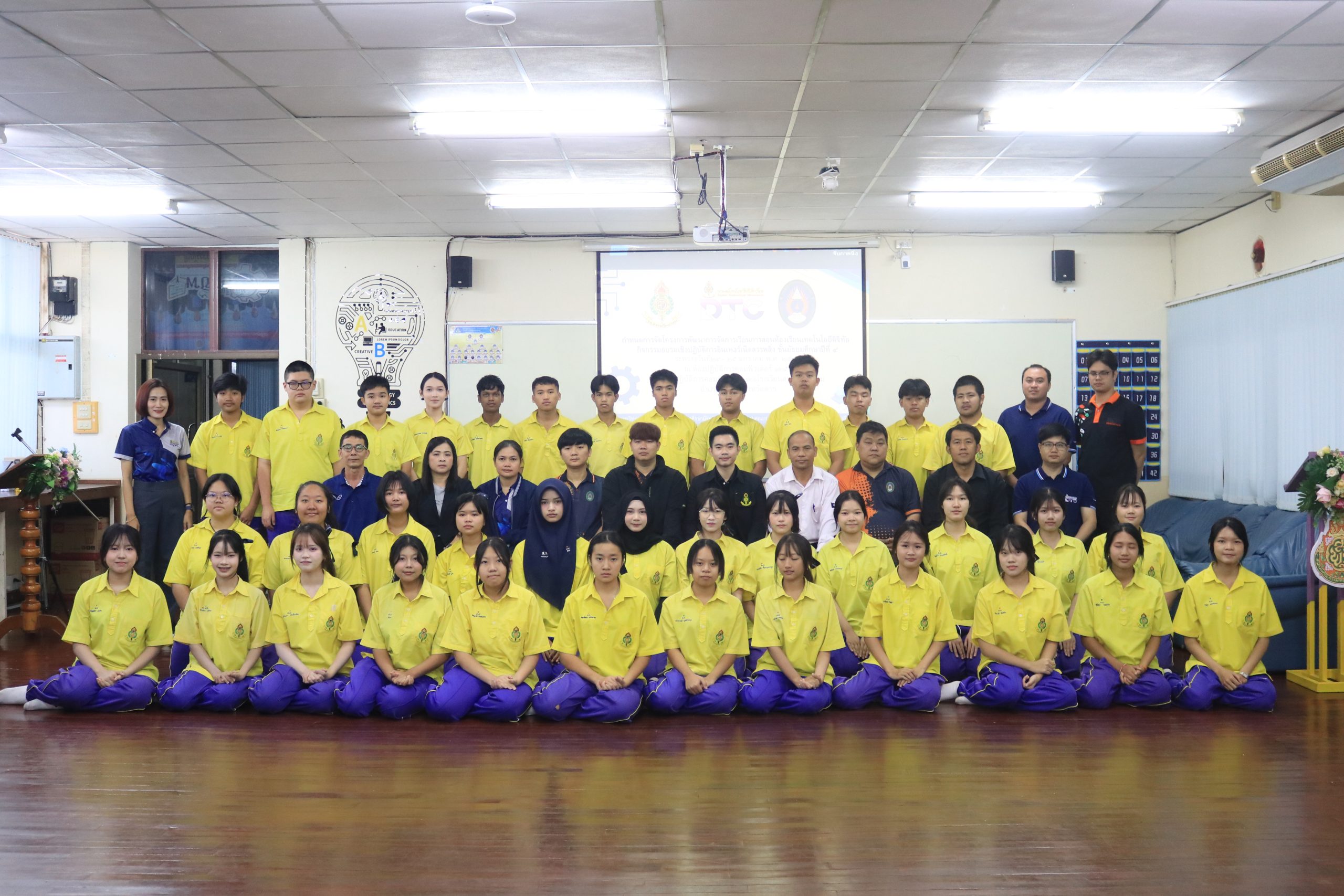 โรงเรียนสรรพวิทยาคม จัดโครงการพัฒนาการจัดการเรียนการสอนห้องเรียนเทคโนโลยีดิจิทัล กิจกรรมอบรมเชิงปฏิบัติการอินเทอร์เน็ตสรรพสิ่ง ภาคเรียนที่ ๒ ปีการศึกษา ๒๕๖๘