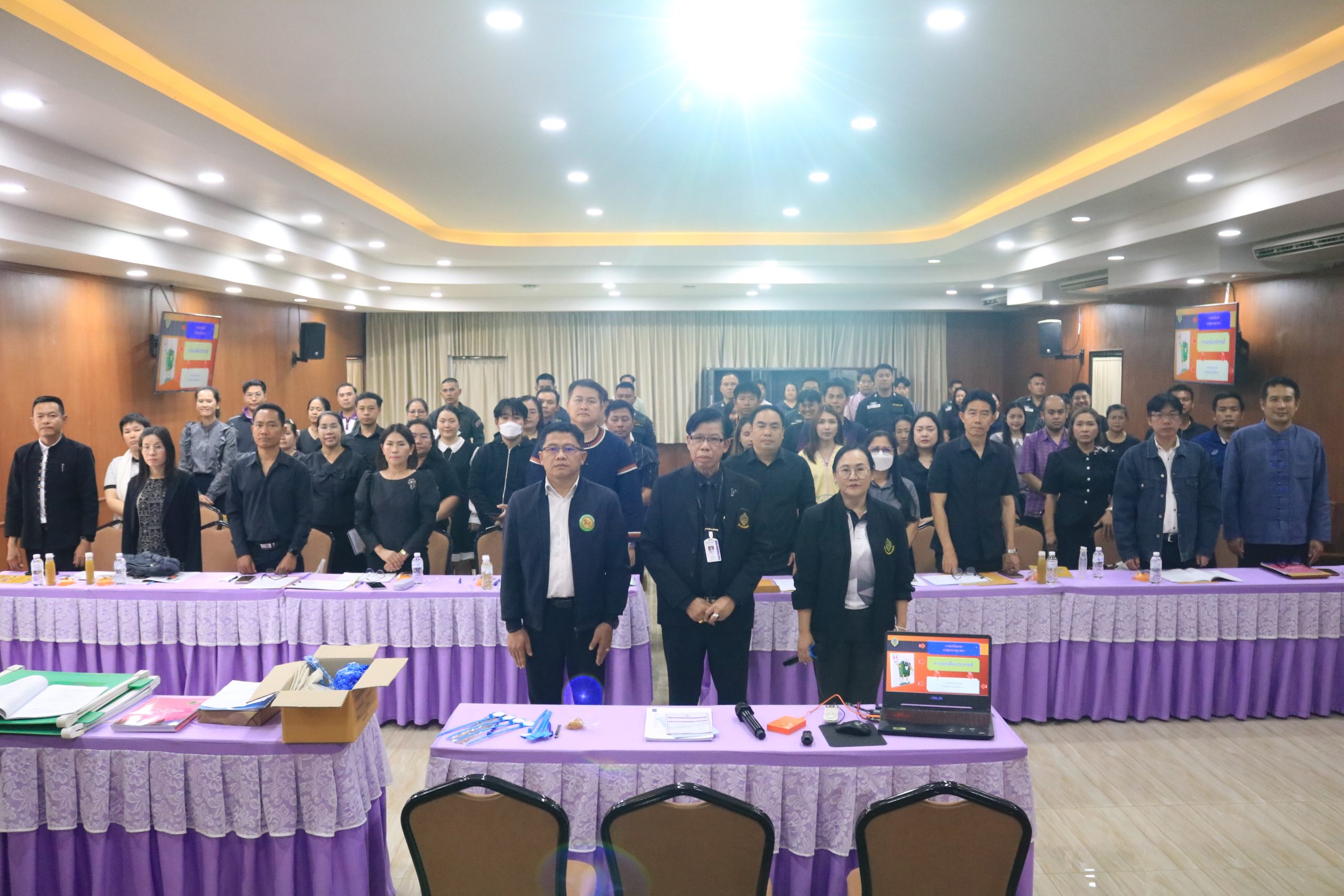 โรงเรียนสรรพวิทยาคม เข้าร่วมประชุมคณะกรรมการประจำที่เลือกทั้งนอกเขต/ในเขตเลือกตั้ง และคณะกรรมการการออกเสียงประชามติประจำที่ออกเสียงประชามตินอกเขตออกเสียง